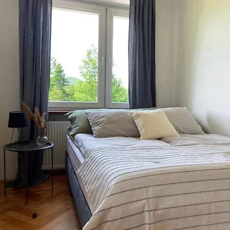 Poklekane Wysowa-Zdrój Esterno foto